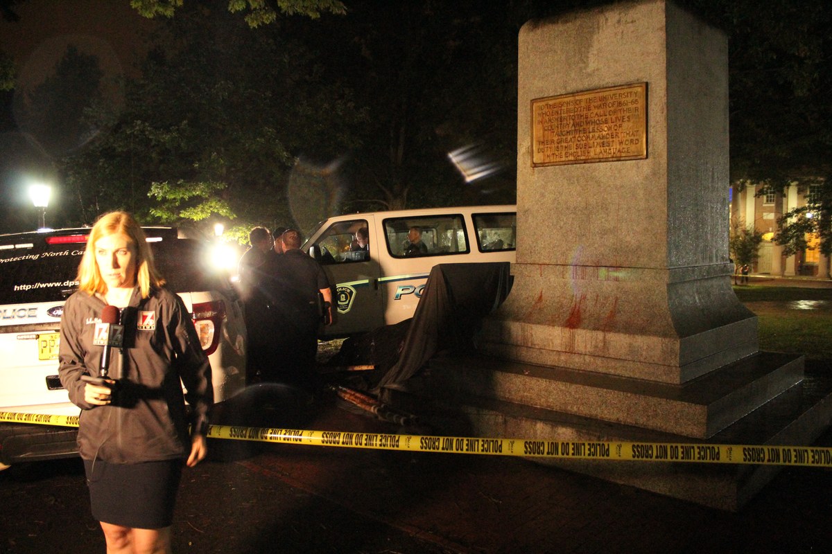 The statue pulled from its pedestal, 20 August 2018