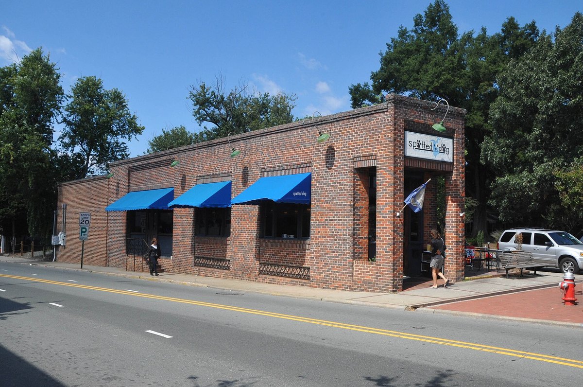 Flatiron building in Carrboro's commercial historic district, 8 March 2007